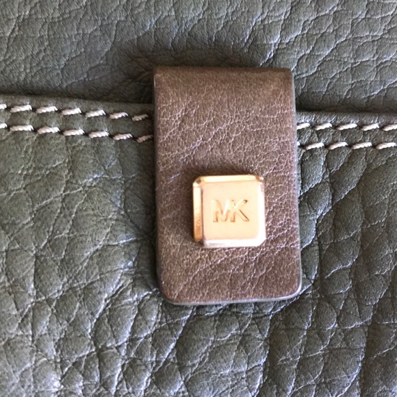 THE MINI BAG! Michael Kors - Picture 5 of 12